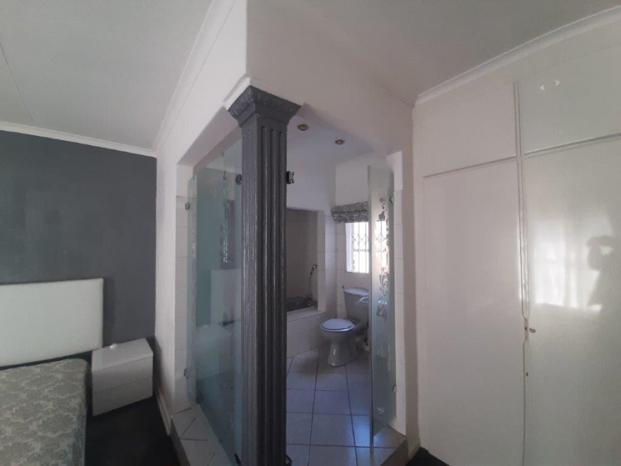 4 Bedroom Property for Sale in Safari Gardens North West